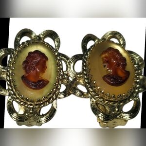 Vintage Whiting & Davis Amber-Gold Glass Cameo Clip-on Earrings